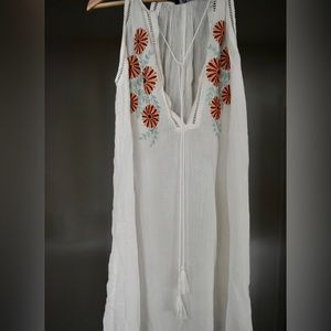 Flowy White Dress w/ Floral Detail